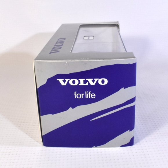 Volvo For Life Collectors Model S 80 Black Dealer diecast car 1:43 scale - Picture 7 of 7